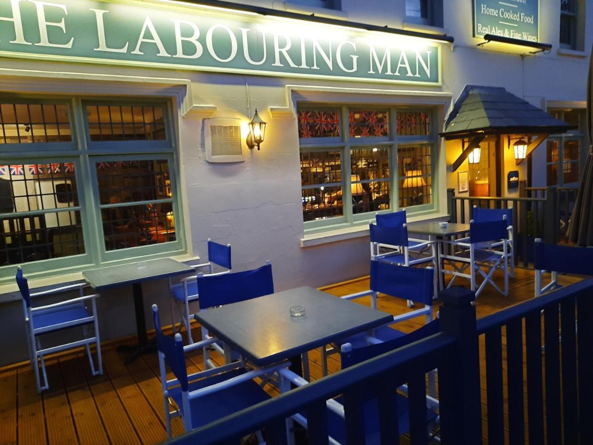 The Labouring Man Hotel Coldwaltham Bagian luar foto
